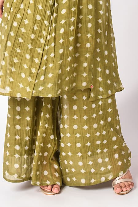 JAYATI GOENKA_Green Chanderi Silk Embroidery Mandarin Geometric Print Angarkha And Palazzo Set _at_Aza_Fashions
