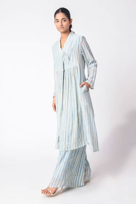 JAYATI GOENKA Blue Chanderi Silk Mandarin Collar Block Print Angarkha And Pant Set Online at Aza Fashions JAYATI GOENKA_Blue Chanderi Silk Mandarin Collar Block Print Angarkha And Pant Set _Online_at_Aza_Fashions