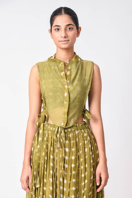 Buy_JAYATI GOENKA_Green Chanderi Silk Embroidery Round Neck, High Printed Skirt Set With Overlay _Online_at_Aza_Fashions