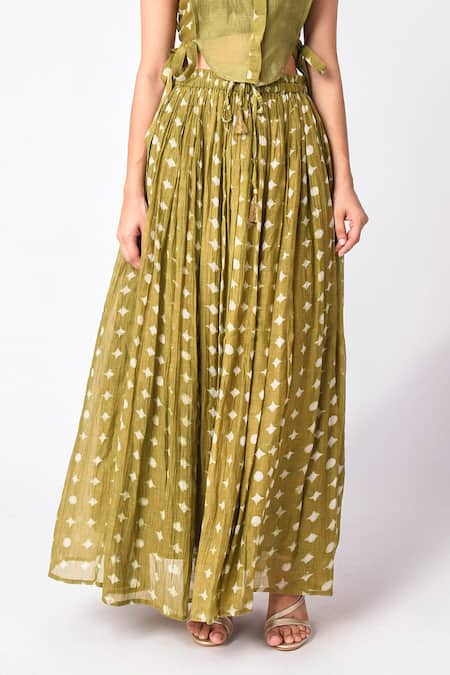 Buy_JAYATI GOENKA_Green Chanderi Silk Embroidery Round Neck, High Printed Skirt Set With Overlay 