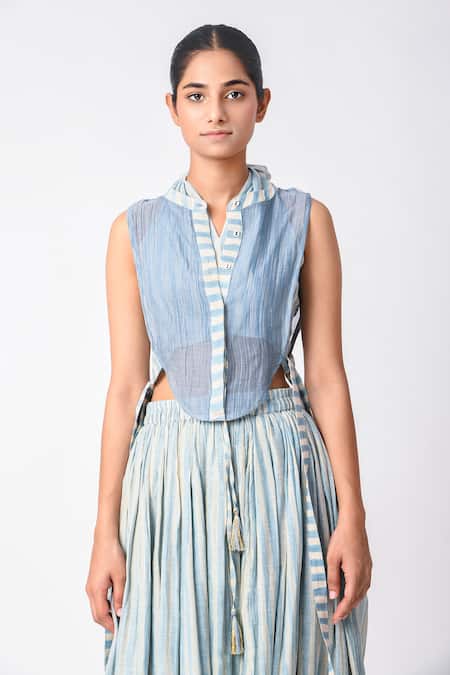 Buy_JAYATI GOENKA_Blue Chanderi Silk Tassels Collared, Mandarin Printed Skirt Set With Overlay 