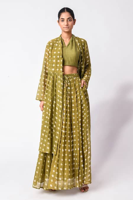 Shop_JAYATI GOENKA_Green Chanderi Silk Round Neck, Printed Kurta Set _Online_at_Aza_Fashions