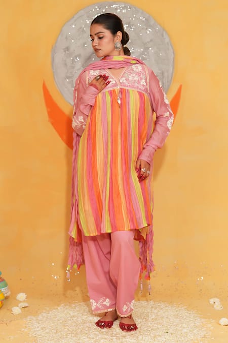 Buy_Jyoti Bansal_Pink Chanderi, Cotton Tassels, Embroidery, Mirrors V-neck Yoke Kurta Set _Online_at_Aza_Fashions