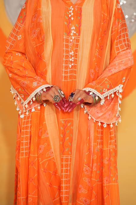 Jyoti Bansal_Abstract Print Kurta Set _at_Aza_Fashions