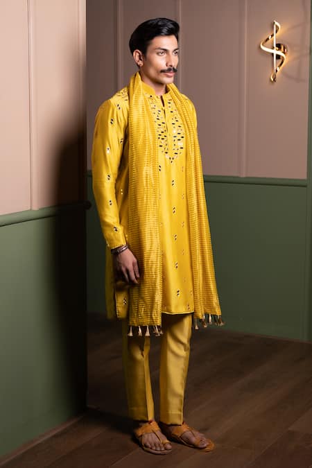 Buy_Kaaj Button_Mirror Drop Kurta Set With Banarasi Stole _Online_at_Aza_Fashions