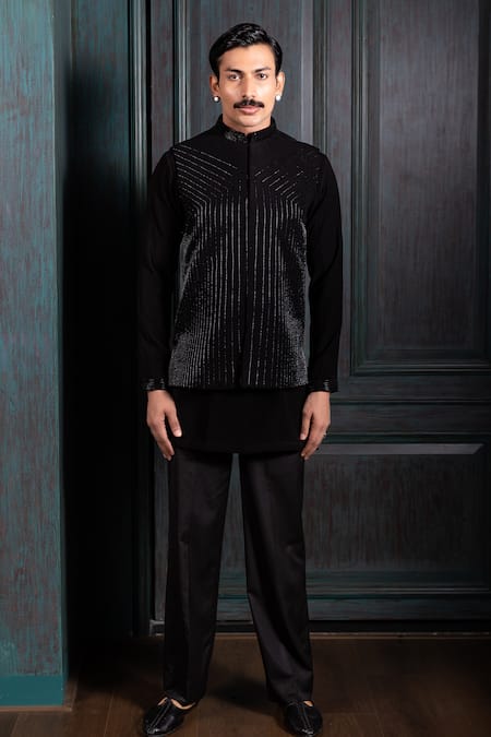 Kaaj Button Glam Open Bundi Kurta Set 