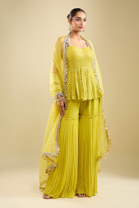 Samyukta Singhania_Yellow Georgette Sequins, Embroidery Sweetheart Neck Peplum Kurta Gharara Set _at_Aza_Fashions