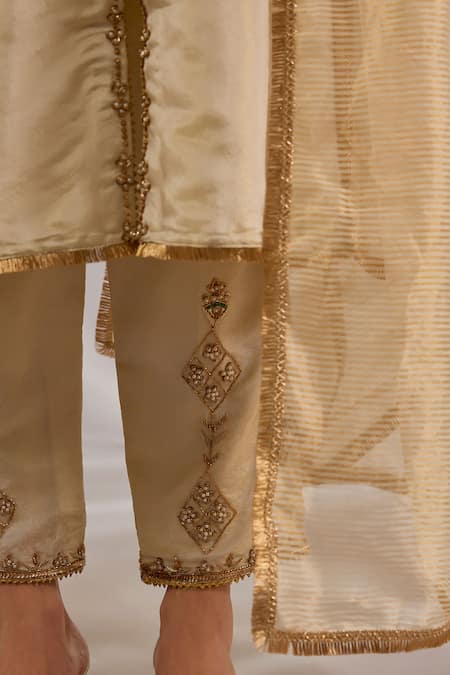 Buy_Studio A_Ivory Tissue Embroidery V-neck Hand Flared Kurta Set _Online_at_Aza_Fashions