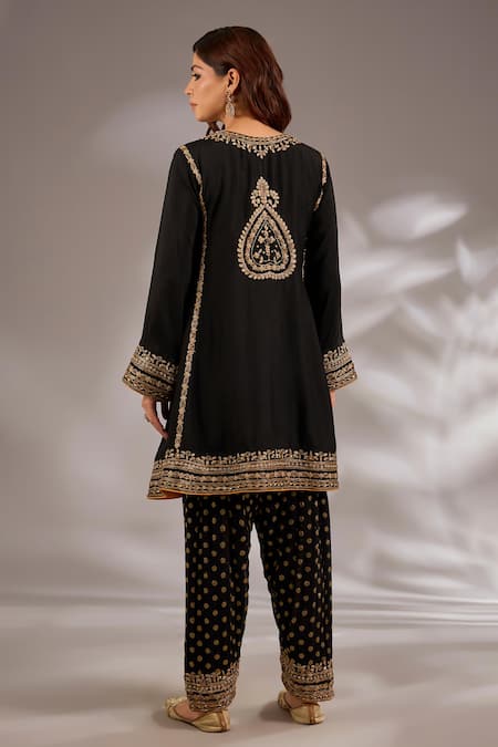Studio A Silk Dori Embroidered Short Kurta Set 