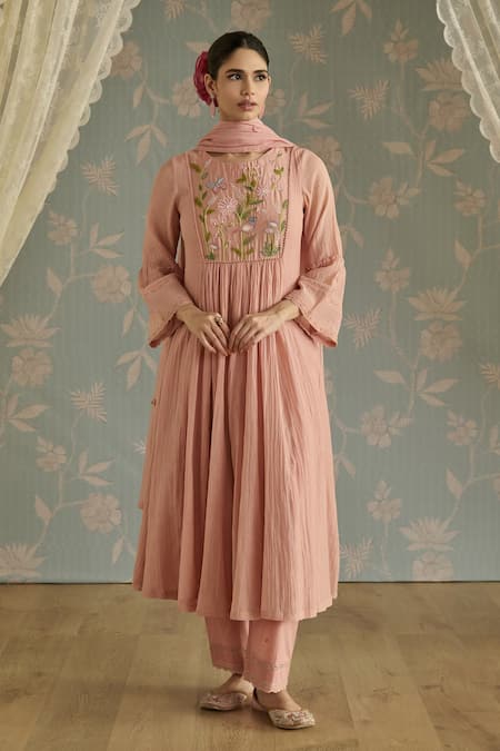 Kritika Dawar Sairah Thread Work A-Line Kurta With Pant 