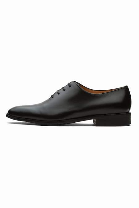 Dapper Shoes_Black Wholecut Oxford Leather Shoes _Online_at_Aza_Fashions