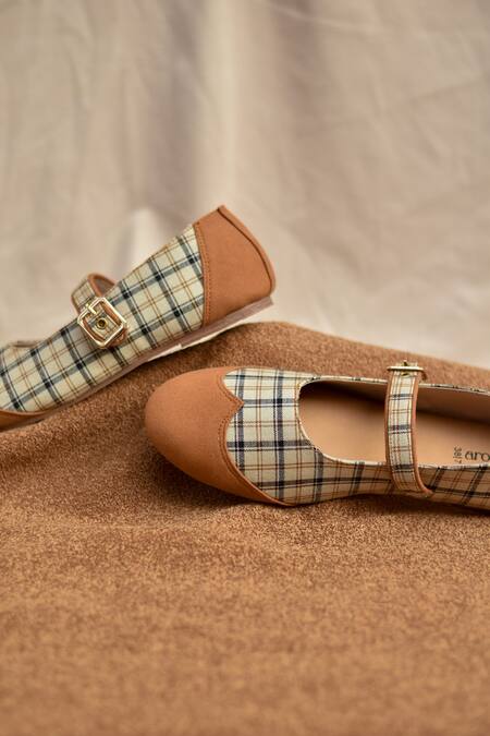 Around Always Brown Molly Mary Janes Online at Aza Fashions Around Always_Brown Molly Mary Janes _Online_at_Aza_Fashions