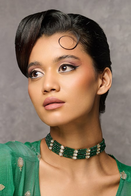 Curio Cottage Green Meira Glimmer Choker 