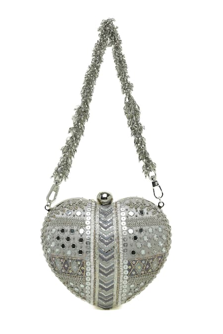 Doux Amour Manzar Embroidered Clutch 