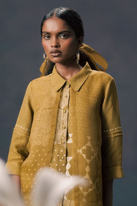 Buy_Arcvsh By Pallavi Singh_Green Linen, Organza Embroidery Collared Moss Discharge Print Shirt 