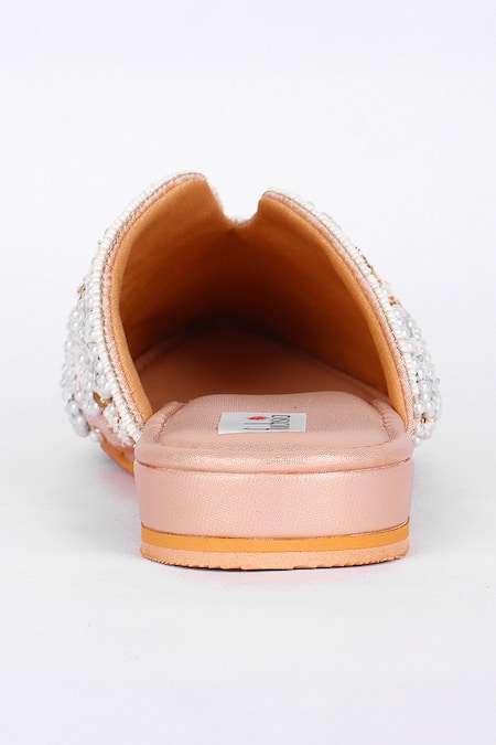 Fuchsia by aashaka mehta_Pink Crystal Work Mojaris _Online_at_Aza_Fashions