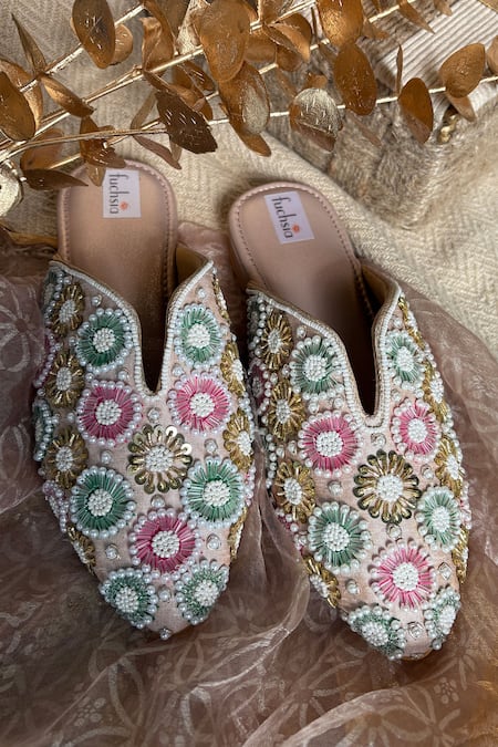 Fuchsia Pink Crystal Work Mojaris 