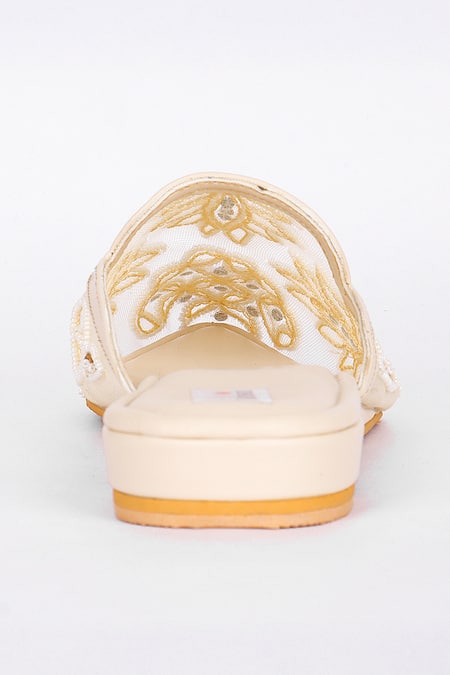 Shop_Fuchsia by aashaka mehta_Off White Lotus Embroidered Mojaris _Online_at_Aza_Fashions