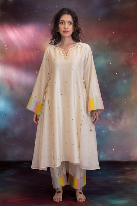 Kacha Tanka_Ivory Chanderi Embroidery Notched Neck Ikra Kurta Set _Online_at_Aza_Fashions