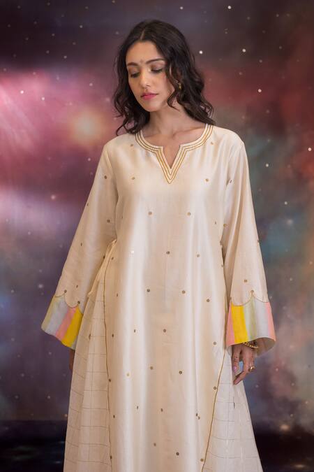 Shop_Kacha Tanka_Ivory Chanderi Embroidery Notched Neck Ikra Kurta Set _Online_at_Aza_Fashions
