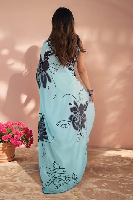 Naintara Bajaj Printed Saree With Unstitched Blouse Piece 