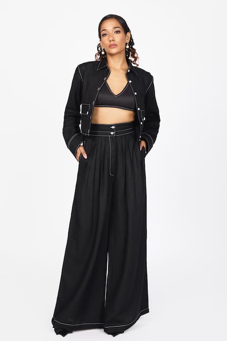 Buy Dev And Viv Black Round Neck Cropped Shirt Jacket Online at Aza Fashions Buy_Dev And Viv_Black Round Neck Cropped Shirt Jacket _Online_at_Aza_Fashions