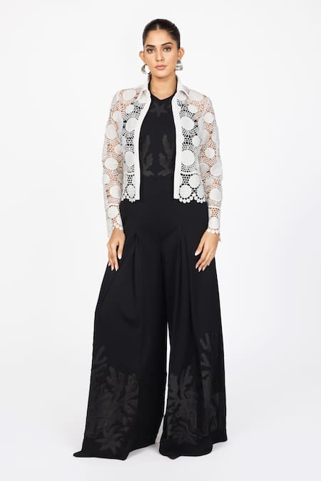 Dev And Viv White Lace Embroidery Round Neck Jacket 