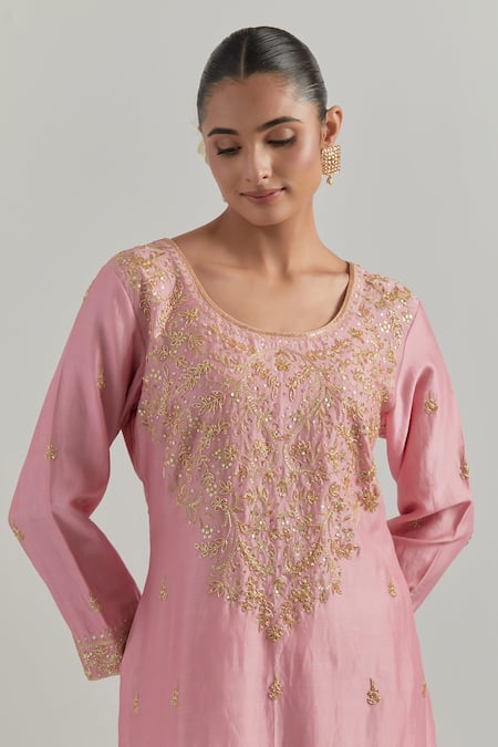 Ikshita Choudhary_Pink Chanderi, Organza Embroidery Round Neck Kurta Set _at_Aza_Fashions