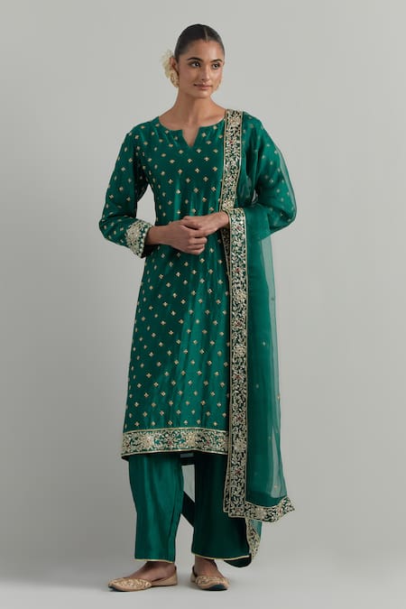Ikshita Choudhary Green Chanderi, Net Embroidery Split V-neck Kurta Set 