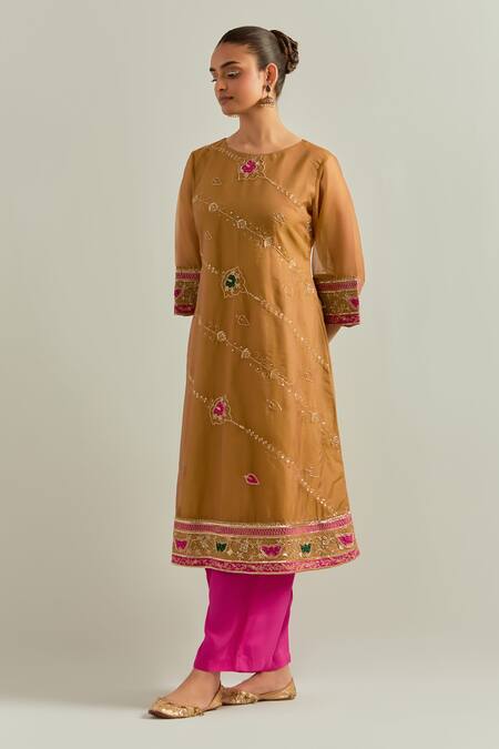 Buy_Ikshita Choudhary_Mustard Organza, Muslin Embroidery Round Neck Kurta Set _Online_at_Aza_Fashions