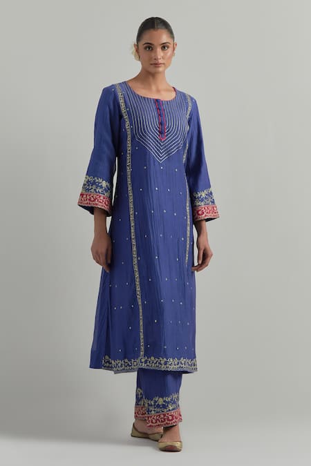 Buy_Ikshita Choudhary_Blue Chanderi Embroidery Round Neck Kurta Set _Online_at_Aza_Fashions