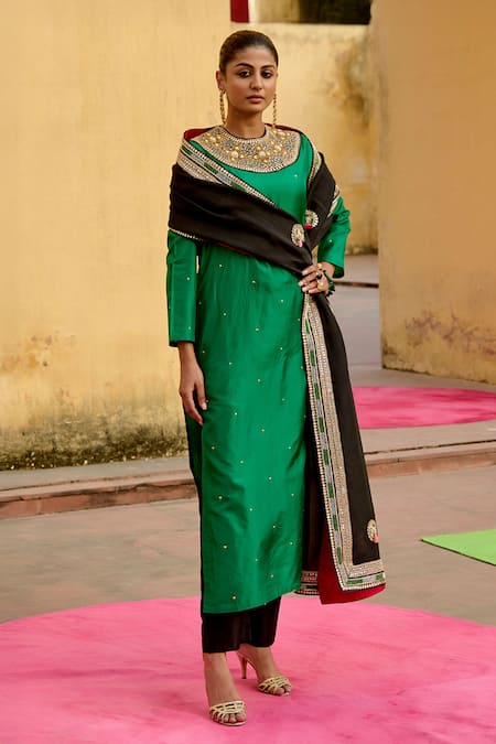 Swati Vijaivargie Green Silk Embroidery Round Neck Yoke Kurta Set 