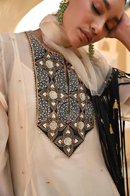 Shop_Swati Vijaivargie_Ivory Silk Organza Embroidery Notched Neck Tribal Kurta Set _Online_at_Aza_Fashions