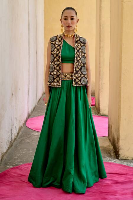 Shop Swati Vijaivargie Emerald Green Silk Embroidery Open Neck, Asymmetric Jacket Lehenga Set Online at Aza Fashions Shop_Swati Vijaivargie_Emerald Green Silk Embroidery Open Neck, Asymmetric Jacket Lehenga Set _Online_at_Aza_Fashions