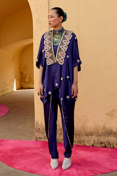 Swati Vijaivargie Noori Embroidered Cape & Dhoti Pant Set 