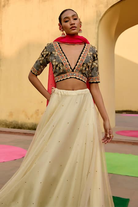 Swati Vijaivargie Black Organza Embroidery, Sequins V-neck Chand Blouse And Lehenga Set Online at Aza Fashions Swati Vijaivargie_Black Organza Embroidery, Sequins V-neck Chand Blouse And Lehenga Set _Online_at_Aza_Fashions
