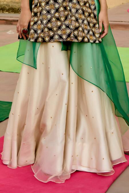 Swati Vijaivargie_Black Organza Embroidery V-neck Chand Jacket And Lehenga Set _Online_at_Aza_Fashions