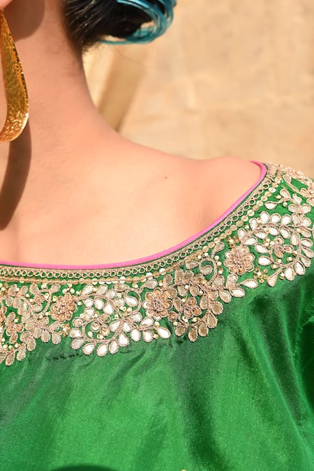 Buy_Swati Vijaivargie_Emerald Green Silk Embroidery Round Neck Blouse With Color Block Lehenga 