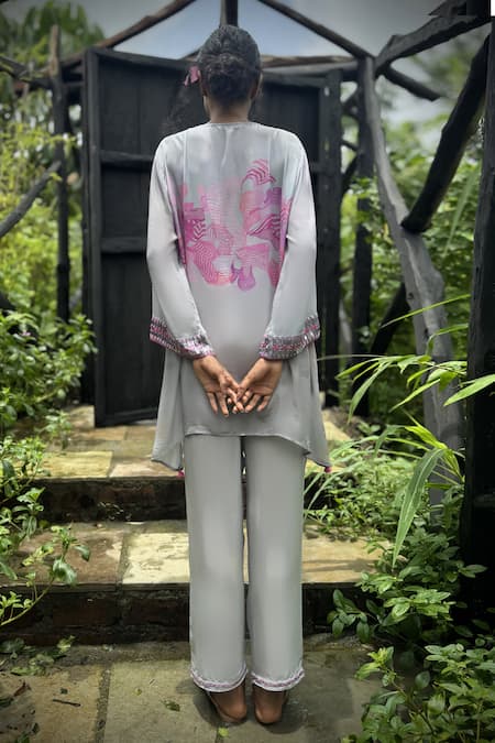 Shop Basil Leaf Gray Crepe Embroidery, Piping Keyhole Neck Kurta And Pant Set at Aza Fashions Shop_Basil Leaf_Gray Crepe Embroidery, Piping Keyhole Neck Kurta And Pant Set _at_Aza_Fashions