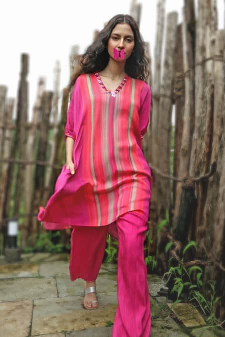 Buy_Basil Leaf_Pink Chinon, Chiffon, Linen, Silk Sequins V-neck Stripe Pattern Kurta With Pant _Online_at_Aza_Fashions