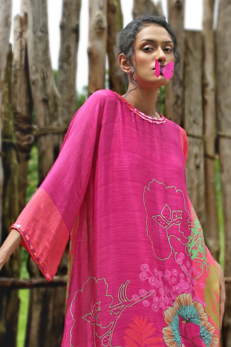 Basil Leaf_Pink Chinon, Chiffon, Linen, Silk Sequins Round Blossom Print Kurta And Pant Set _at_Aza_Fashions