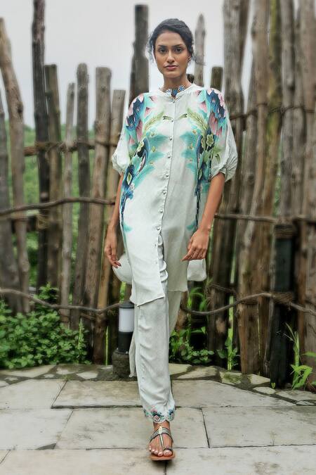 Buy_Basil Leaf_Gray Crepe Embroidery Mandarin Collar Tropical Print Kurta With Pant _Online_at_Aza_Fashions