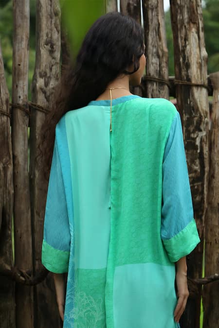 Basil Leaf Scallop Print Kurta With Pant 