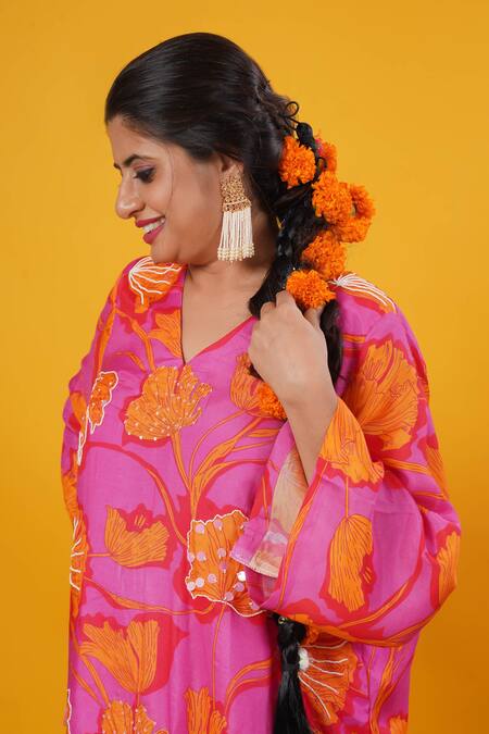 Buy_Saangi_Fuchsia Viscose, Muslin, Organza Foil Fuschia Pink Floral Kurta With Palazzo _Online_at_Aza_Fashions