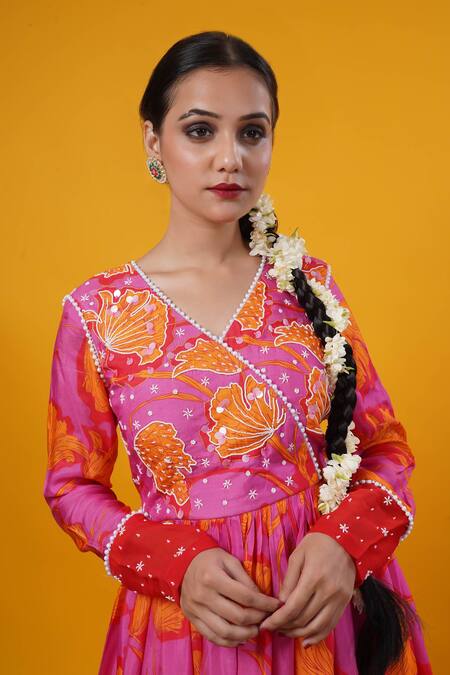 Buy_Saangi_Fuchsia Viscose, Muslin, Organza Pearls, Beads V-neck Floral Print Anarkali _Online_at_Aza_Fashions