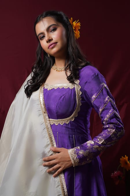 Buy_Saangi_Purple Viscose, Brocade, Silk Embroidery, Gota Patti, Zari Anarkali With Dupatta _Online_at_Aza_Fashions
