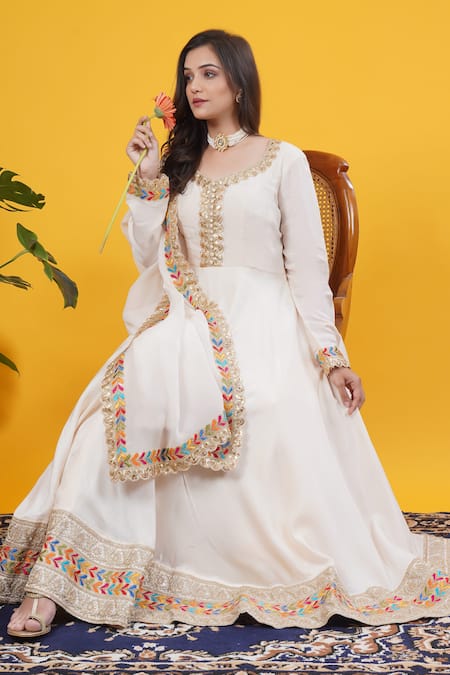 Shop_Saangi_Ivory Silk, Organza Embroidery, Sequins V-neck Anarkali With Dupatta _Online_at_Aza_Fashions