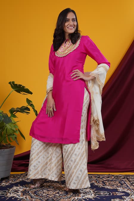 Saangi Rani Pink Short Kurta Set 