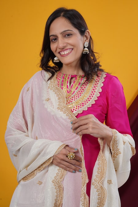 Saangi_Ivory Viscose, Silk Embroidery, Zari, Metallic Thread Rani Pink Short Kurta Set _Online_at_Aza_Fashions