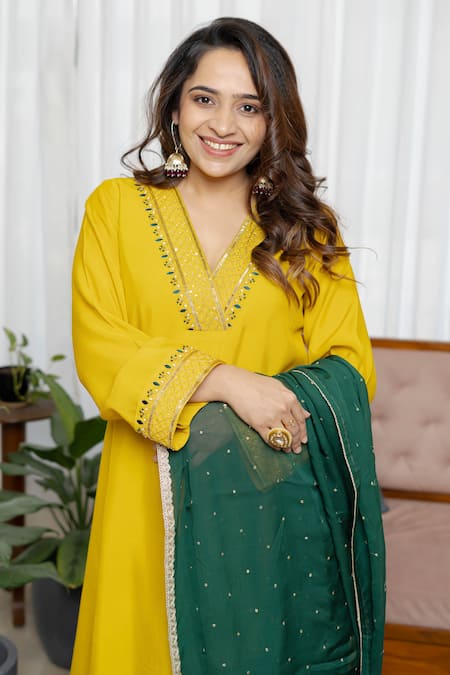Buy_Saangi_Green Organza, Chanderi Silk Gota Patti, Sunlit Mustard A-line Kurta Set _Online_at_Aza_Fashions